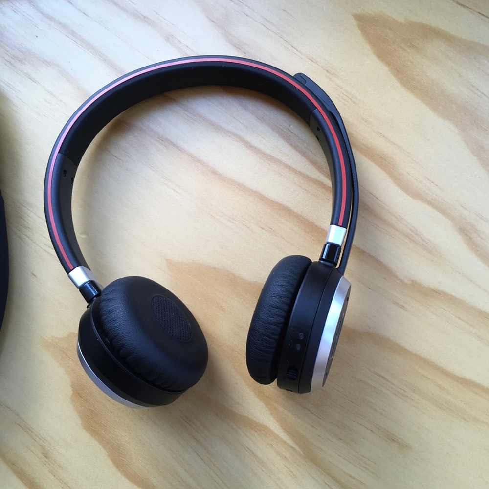 Jabra EVOLVE 65 Stereo Headset w Charging Stand